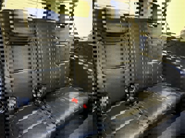 Used 2019 GMC Yukon XL SLT image 8