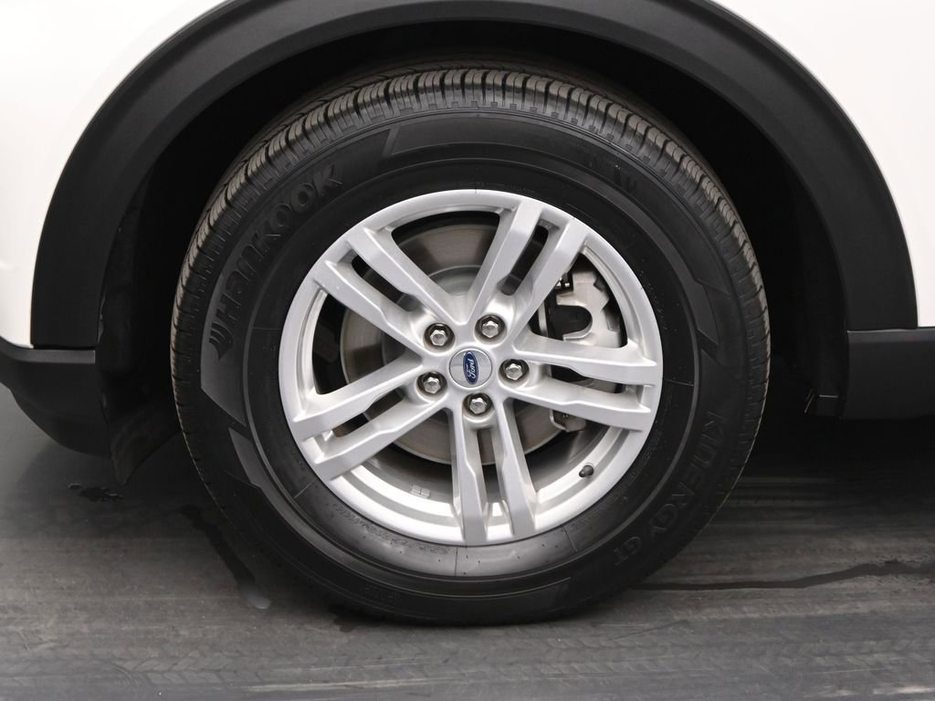 Certified 2023 Ford Explorer XLT w/ Equipment Group 202A image 30