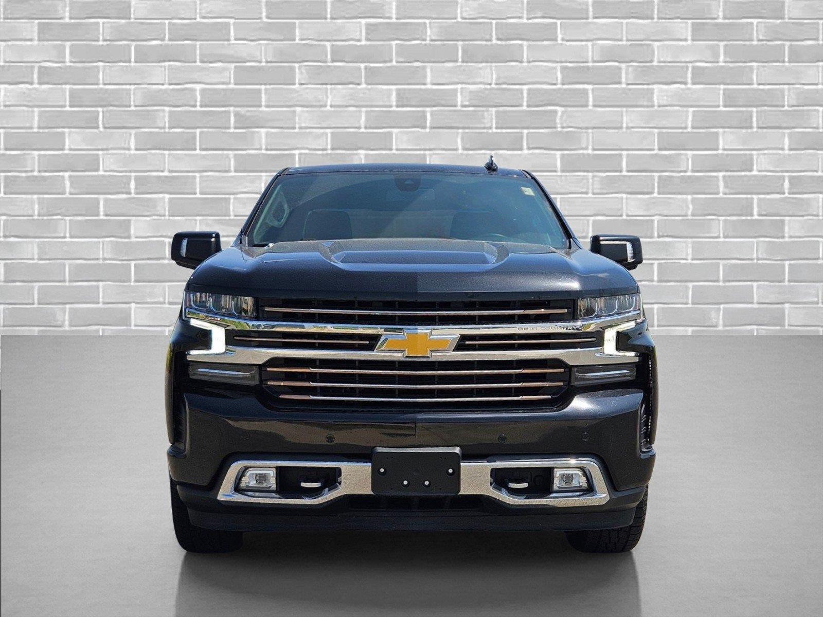 Used 2022 Chevrolet Silverado 1500 High Country w/ Safety Package II AWD/4WD image 2