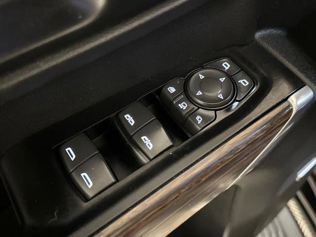 Used 2020 Chevrolet Silverado 2500 High Country w/ Technology Package AWD/4WD image 17