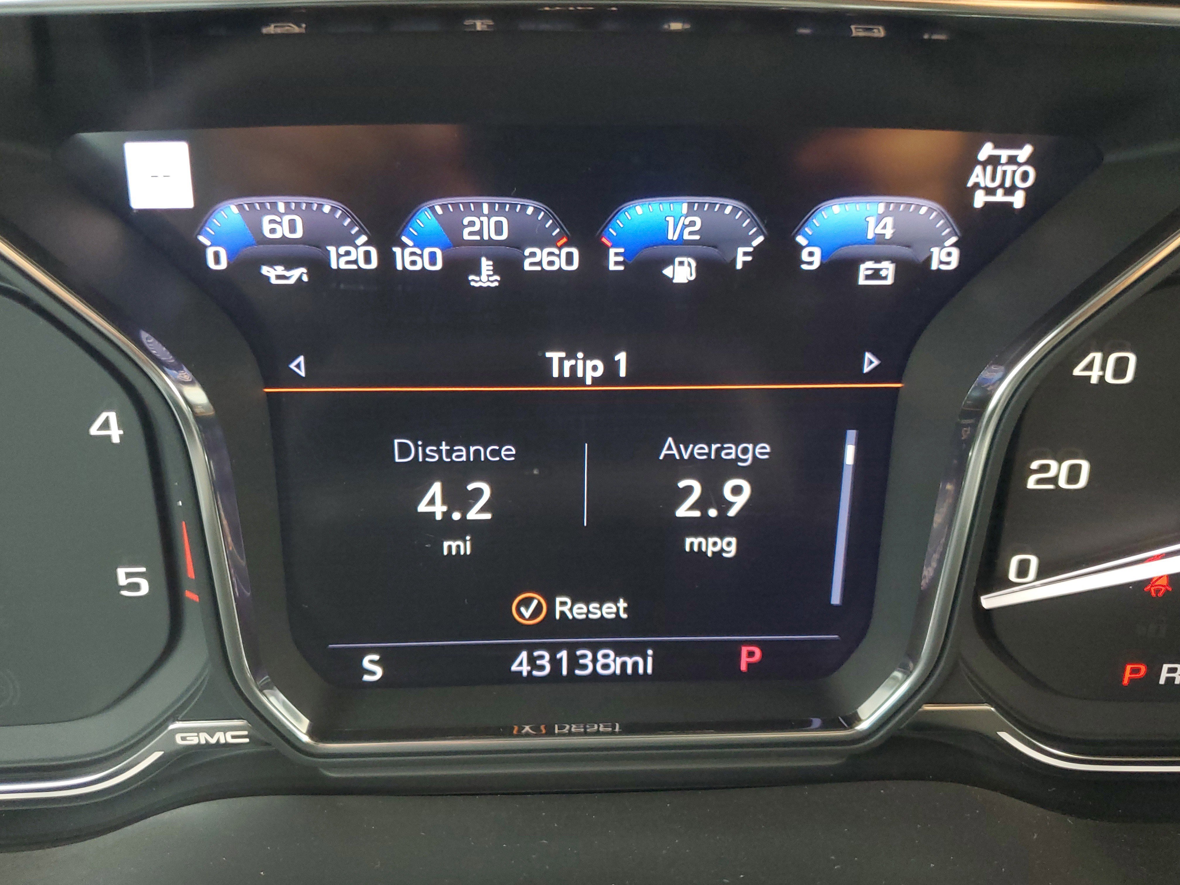 Used 2023 GMC Sierra 3500 Denali w/ Technology Package image 23