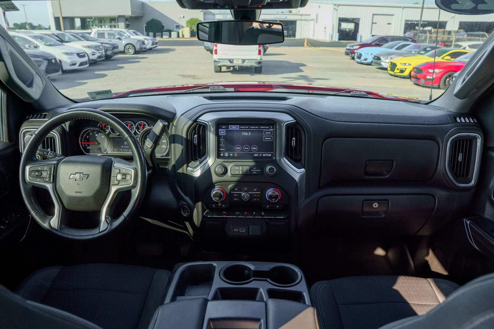 Used 2022 Chevrolet Silverado 1500 RST AWD/4WD image 23