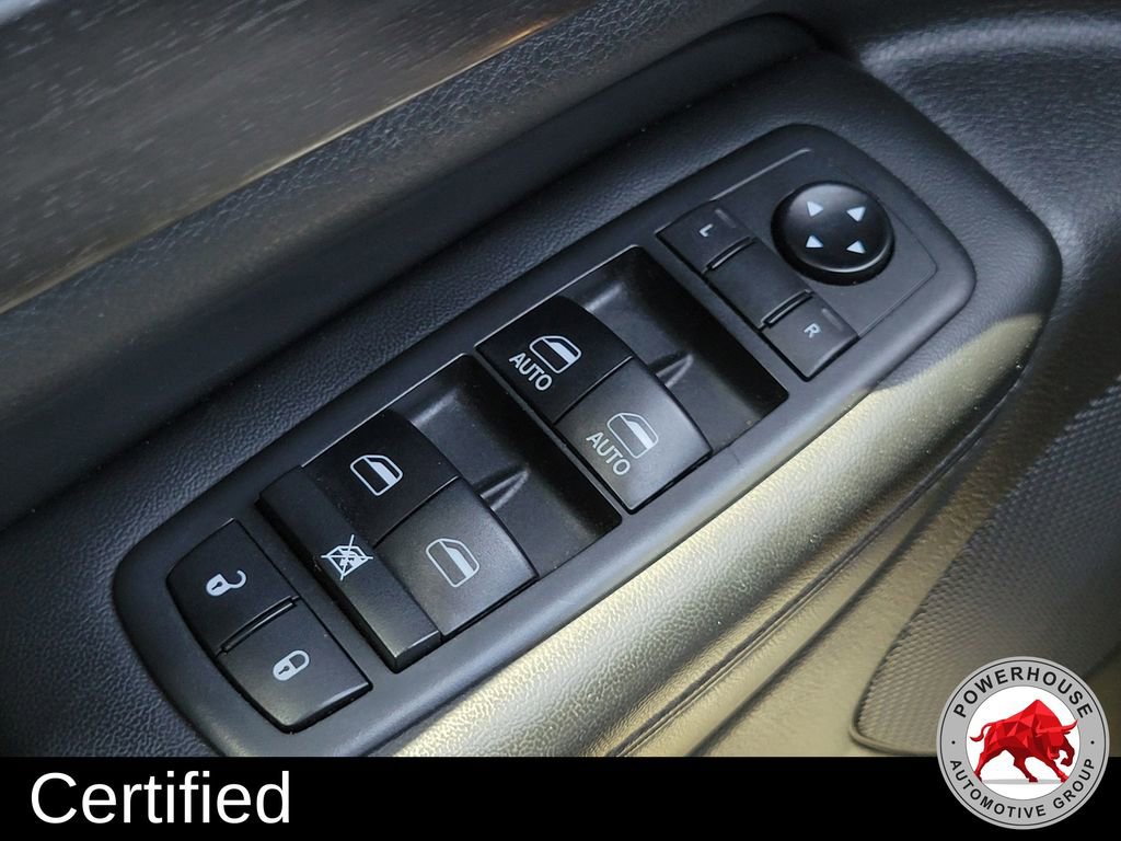 Used 2018 Jeep Grand Cherokee Laredo RWD image 26