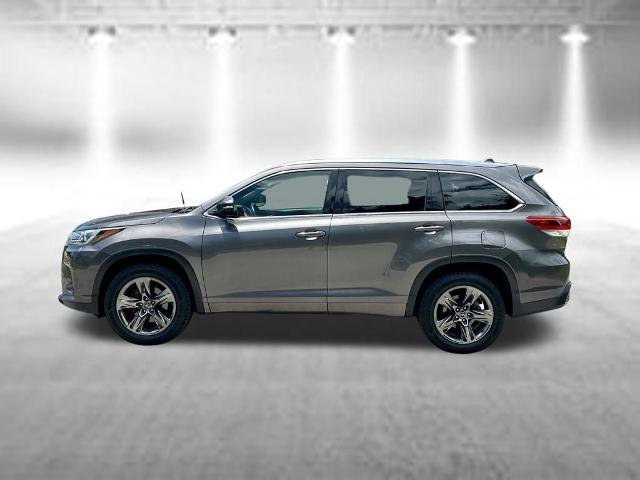 Used 2018 Toyota Highlander Limited Platinum FWD image 8
