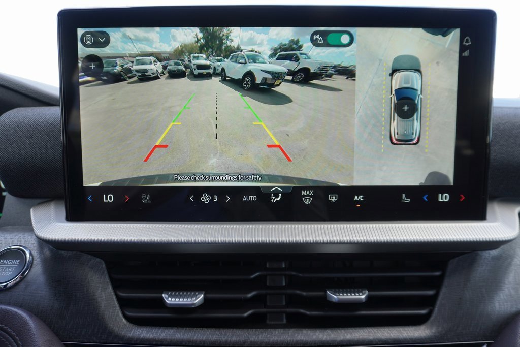 Certified 2025 Ford Explorer Platinum image 14