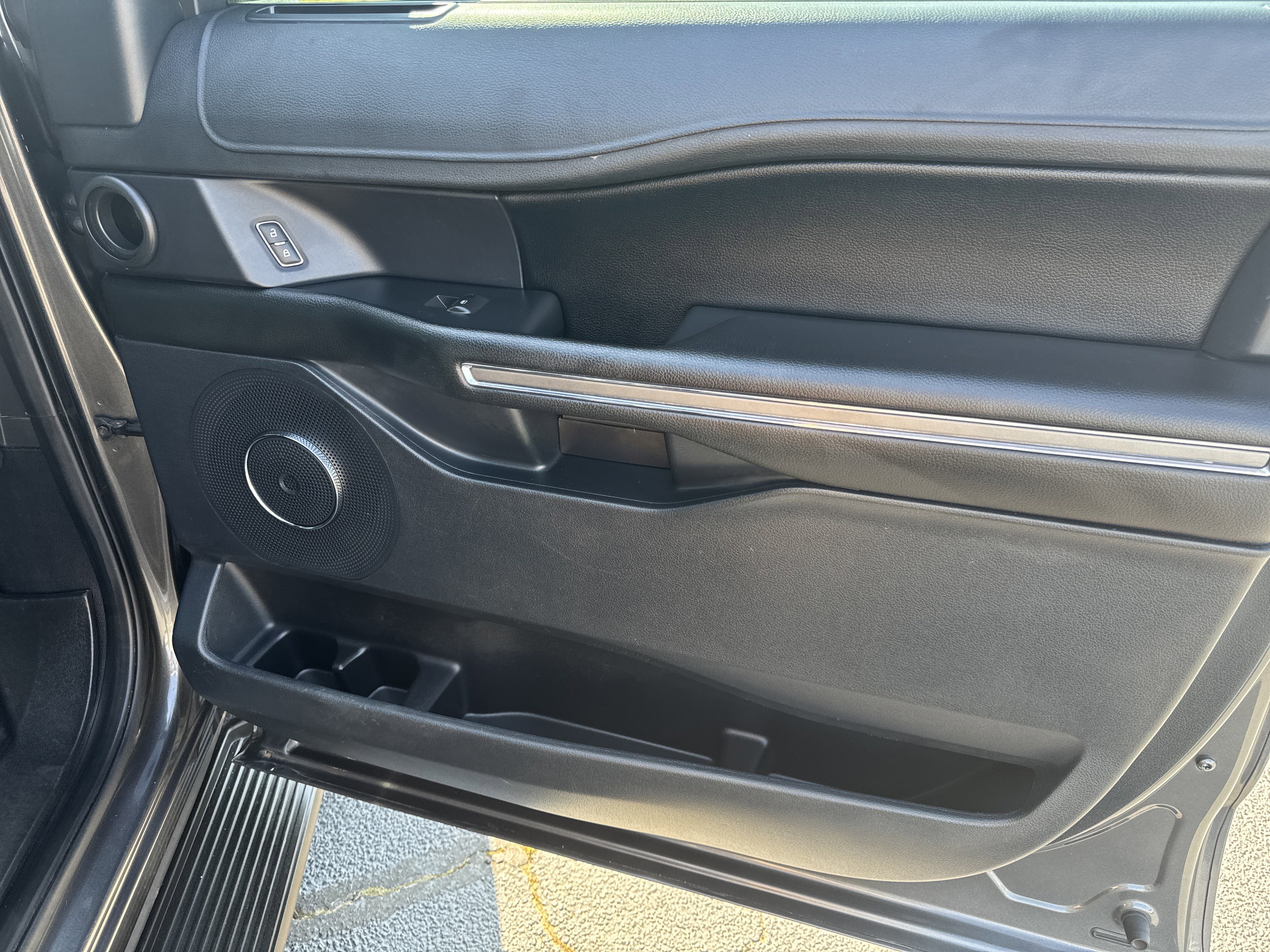 Certified 2021 Ford Expedition Max XLT image 17