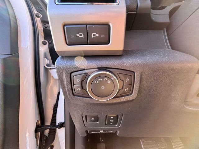 Certified 2022 Ford F350 Lariat w/ Lariat Ultimate Package image 11