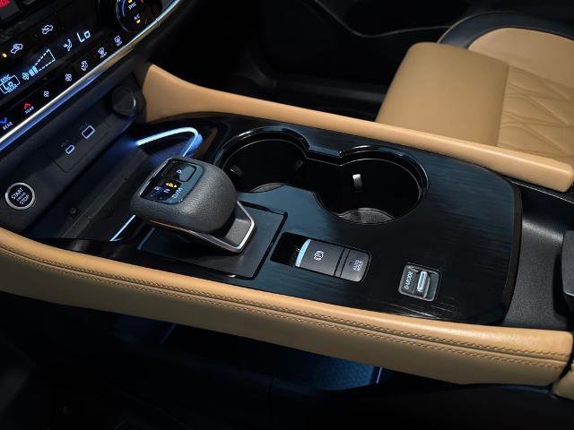 Used 2022 Nissan Rogue Platinum w/ Head-Up Display Package image 22