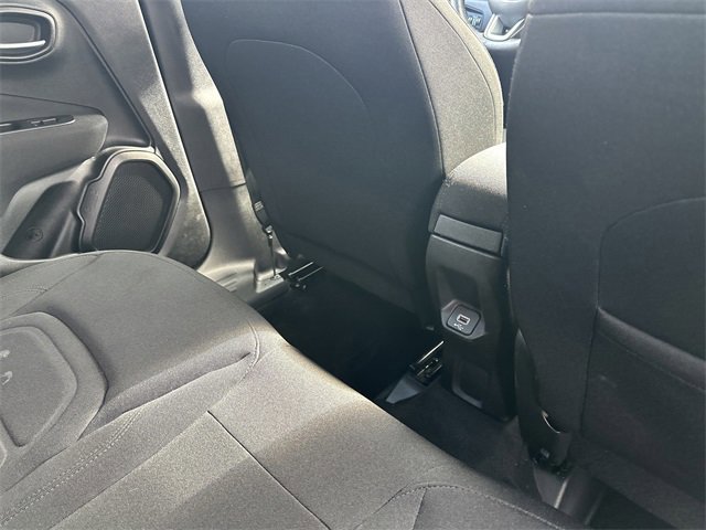 Used 2020 Jeep Renegade Latitude image 38