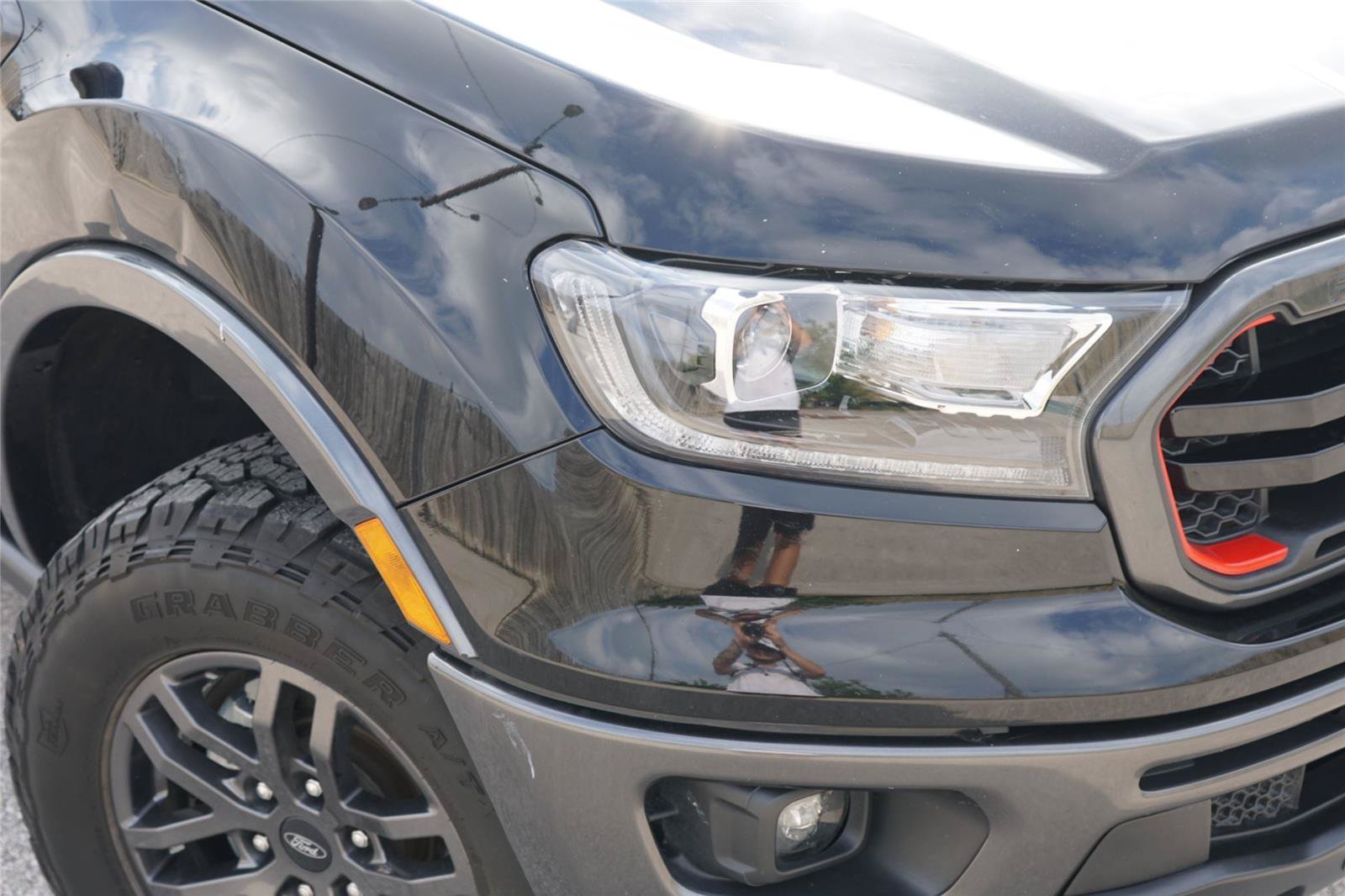 Certified 2021 Ford Ranger Lariat w/ Tremor Off-Road Package AWD/4WD image 3