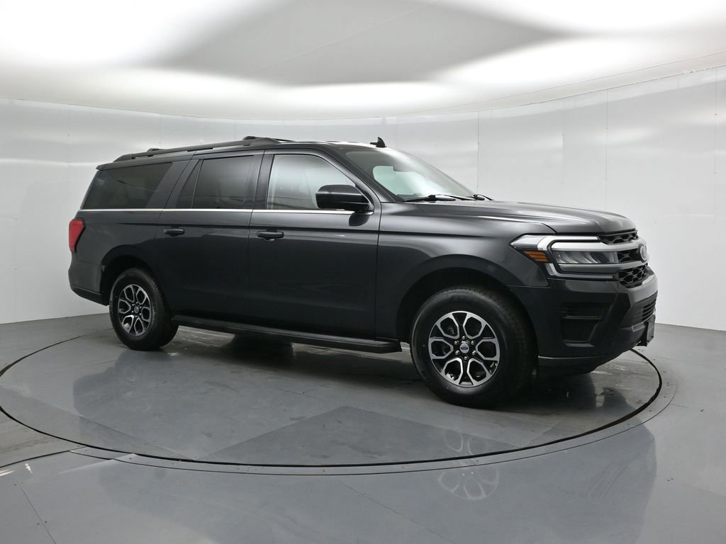 Certified 2024 Ford Expedition Max XLT image 3