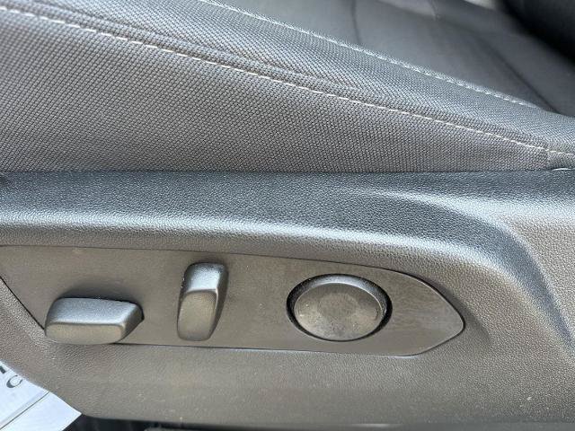 Used 2025 Chevrolet Silverado 2500 Custom w/ Custom Value Package AWD/4WD image 11