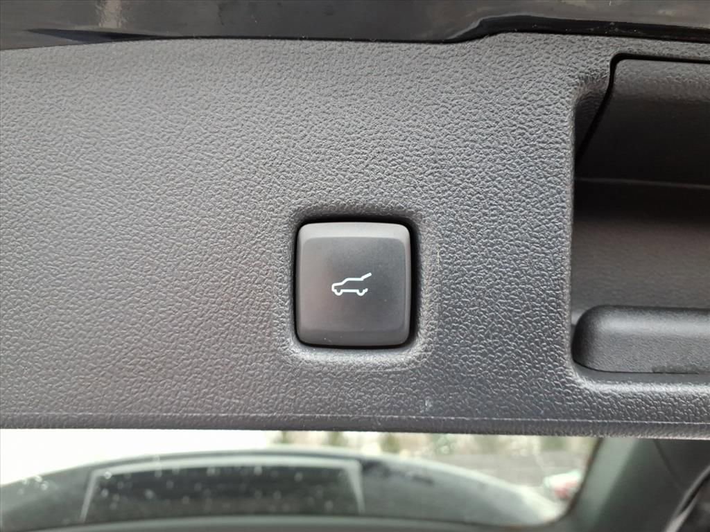 Certified 2022 Ford Escape SEL image 32