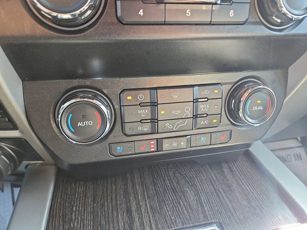 Certified 2020 Ford F350 Lariat AWD/4WD image 11