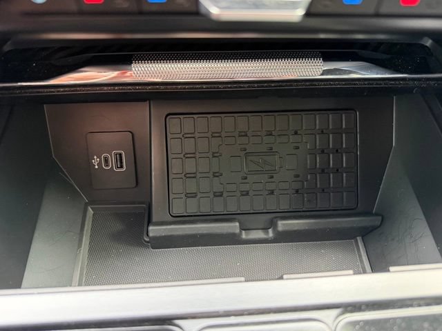 Certified 2025 Ford F150 Raptor AWD/4WD image 27