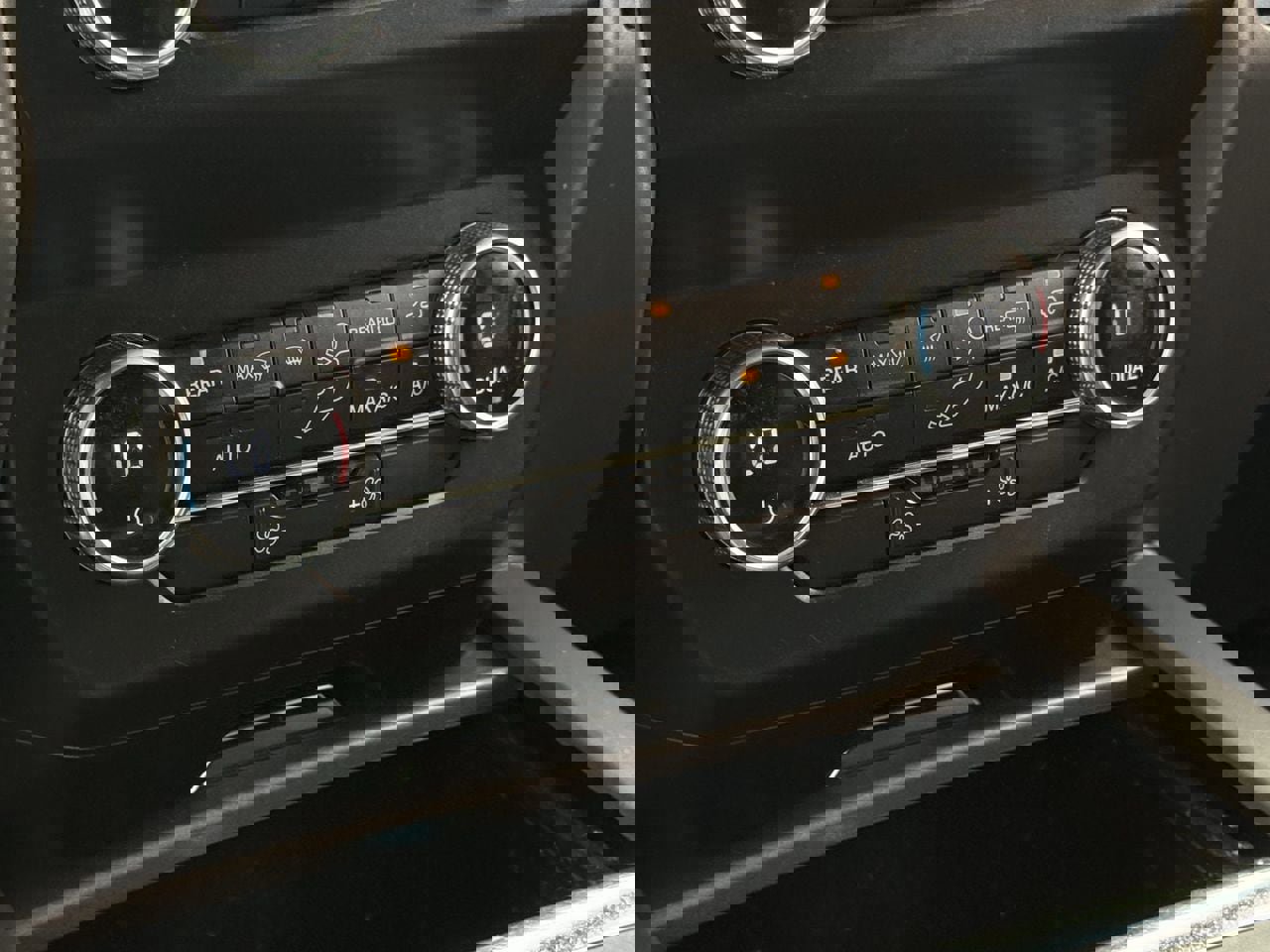 Certified 2021 Ford Expedition Max XLT image 21