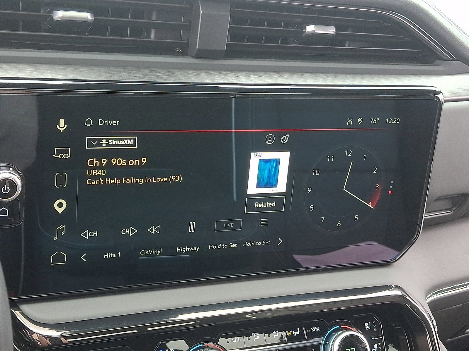 Used 2024 GMC Sierra 1500 AT4X image 23