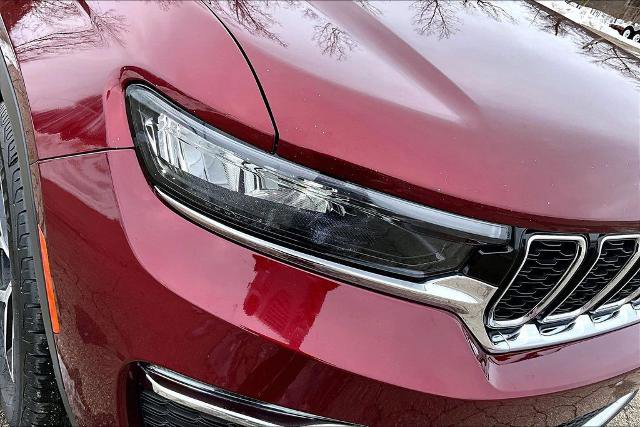 Used 2024 Jeep Grand Cherokee Limited image 28