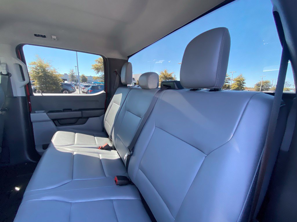 Certified 2025 Ford F250 XL w/ XL Chrome Package AWD/4WD image 26