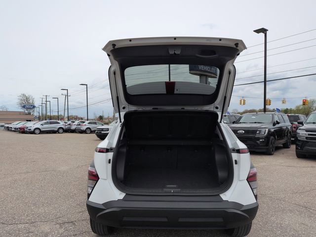 Used 2024 Hyundai Kona SEL AWD/4WD image 19