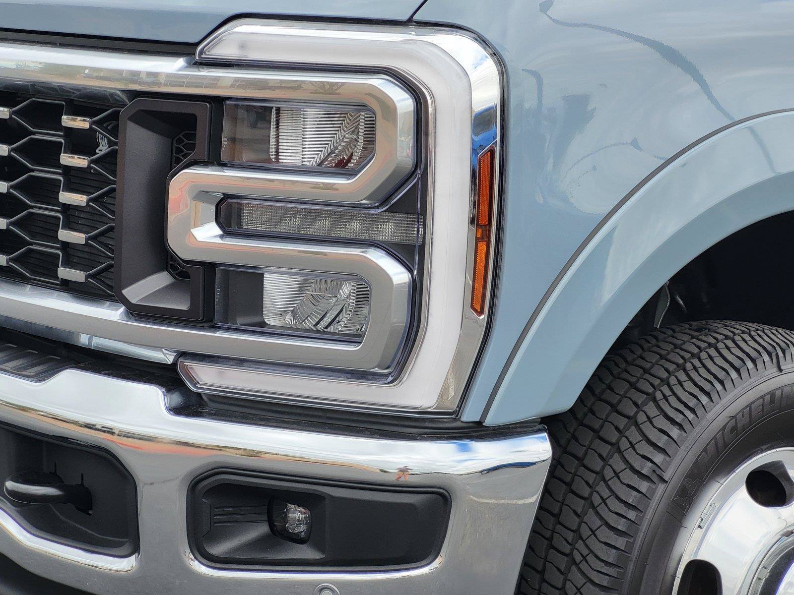 Certified 2024 Ford F350 Lariat w/ Lariat Ultimate Package AWD/4WD image 8