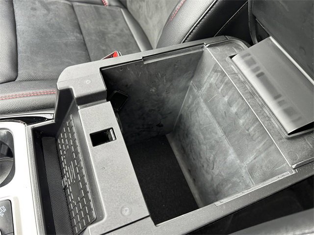 Certified 2022 Ford Explorer ST-Line w/ Class IV Trailer Tow Package image 27