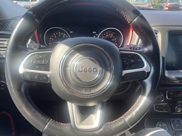 Used 2018 Jeep Compass Trailhawk w/ Leather Interior Group AWD/4WD image 26