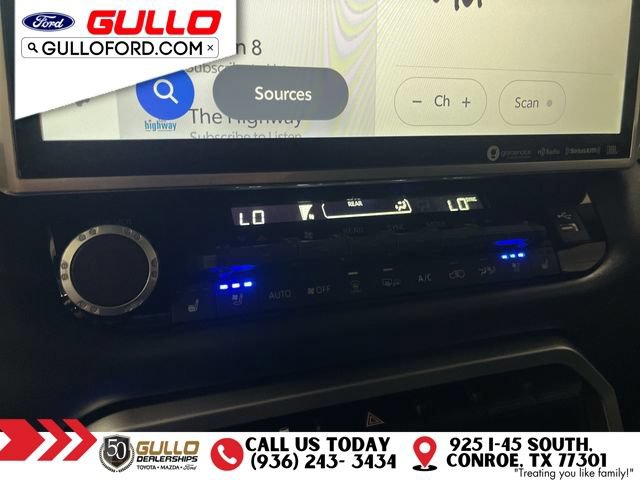 Used 2024 Toyota Sequoia Platinum AWD/4WD image 30