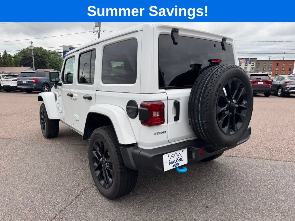 Used 2024 Jeep Wrangler Unlimited Sahara AWD/4WD image 4