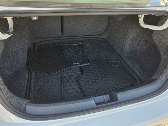 Used 2021 Volkswagen Jetta R-Line image 16