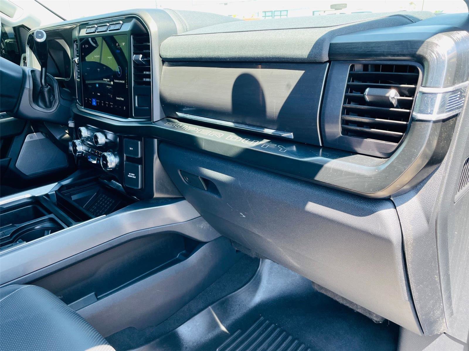 Certified 2024 Ford F250 Lariat w/ Sport Appearance Package AWD/4WD image 17