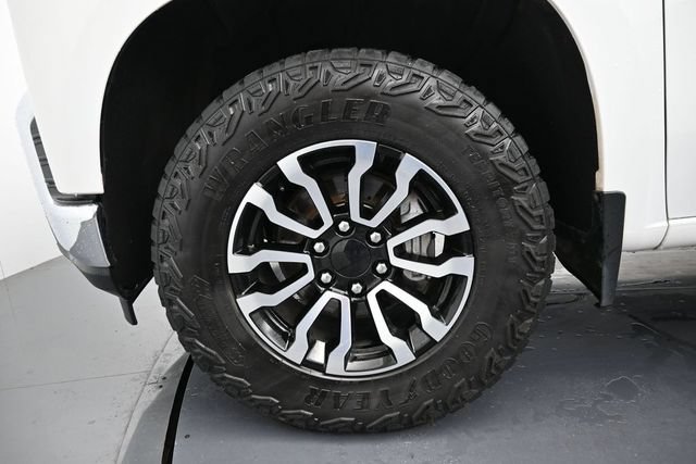Used 2020 Chevrolet Silverado 1500 LT w/ All-Star Edition AWD/4WD image 9
