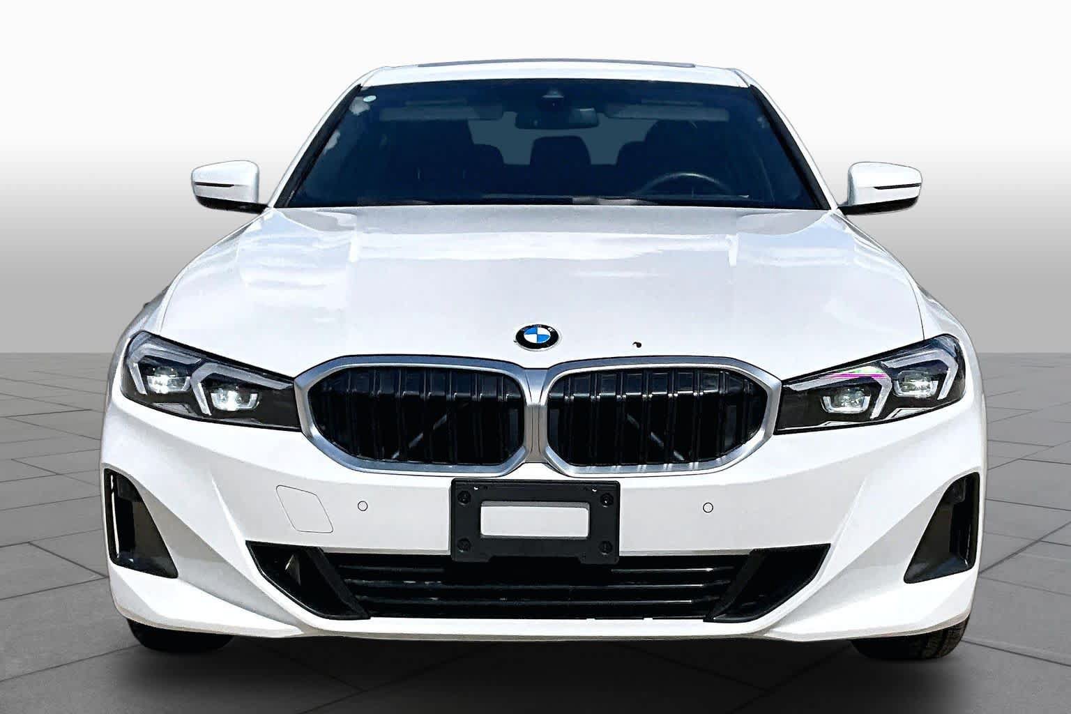 Used 2024 BMW 330i Sedan w/ Convenience Package RWD image 4