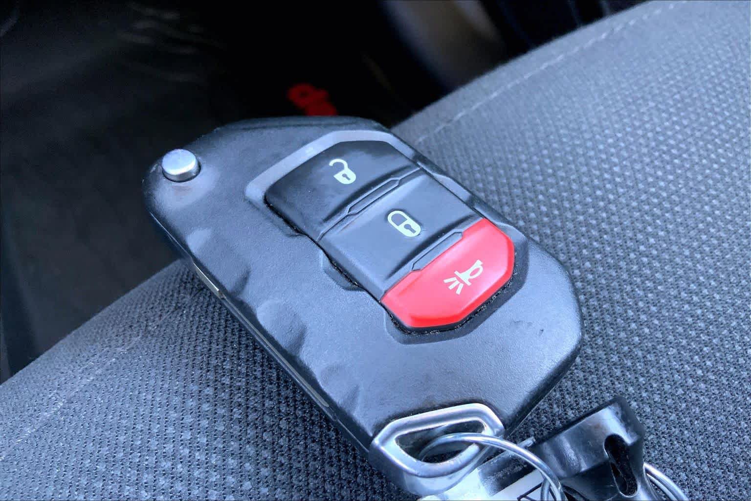 Used 2023 Jeep Wrangler Sport AWD/4WD image 15