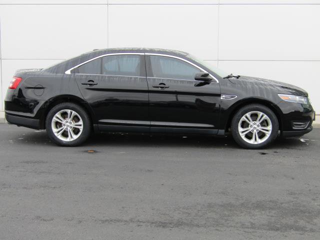 Certified 2018 Ford Taurus SEL image 3