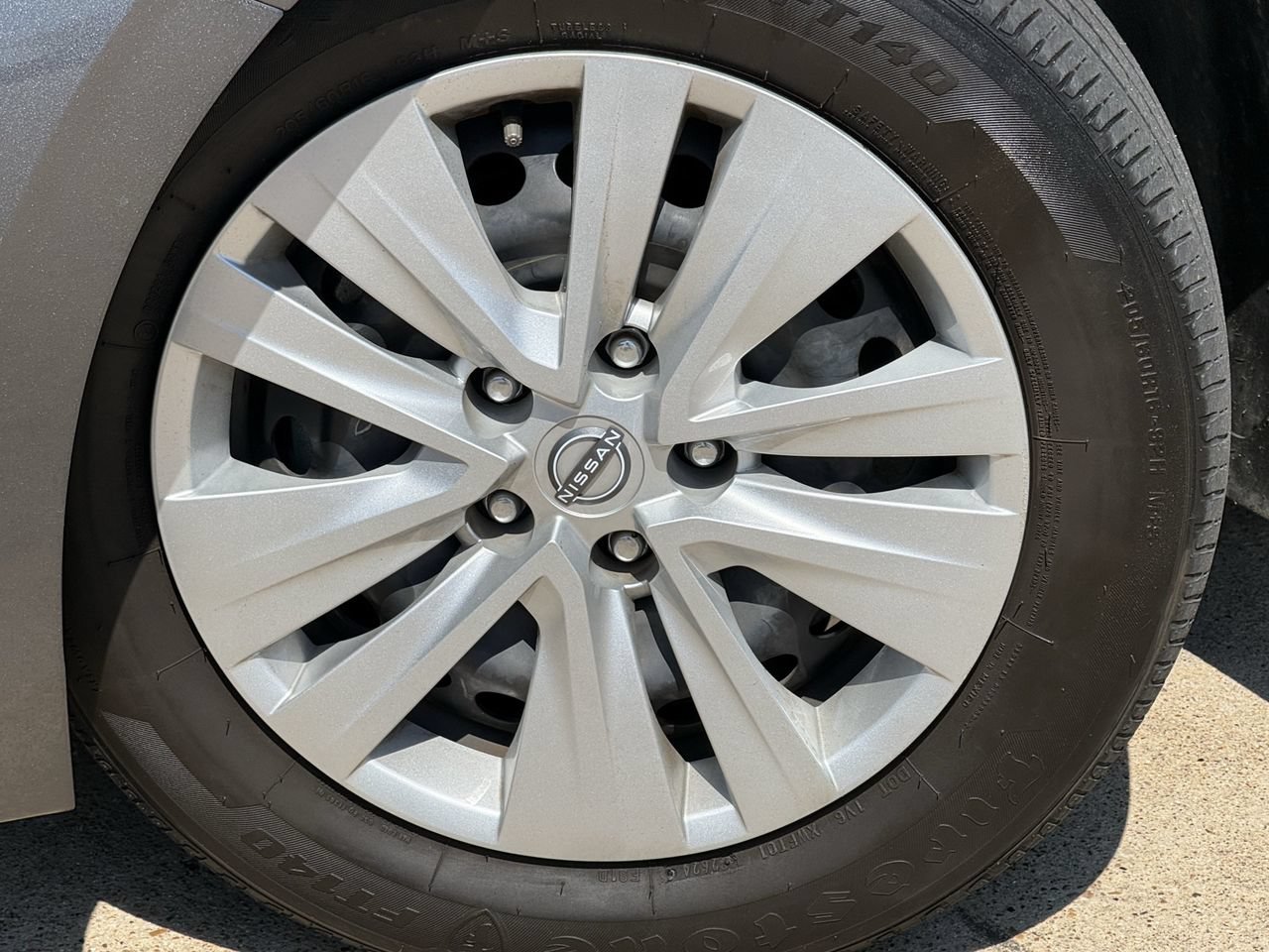 Used 2025 Nissan Sentra S FWD image 8