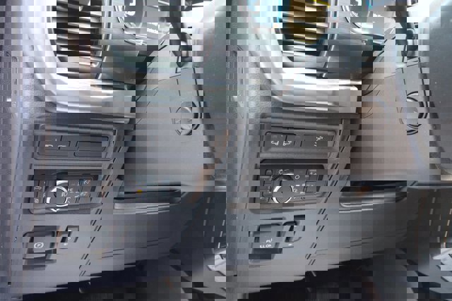 Certified 2022 Ford F150 Lariat w/ Equipment Group 502A High image 20