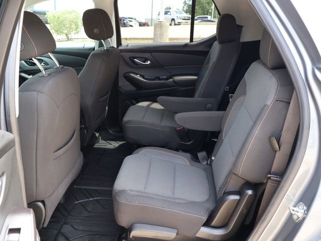 Used 2020 Chevrolet Traverse LT image 10