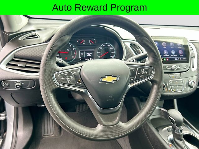 Used 2024 Chevrolet Malibu LT image 13