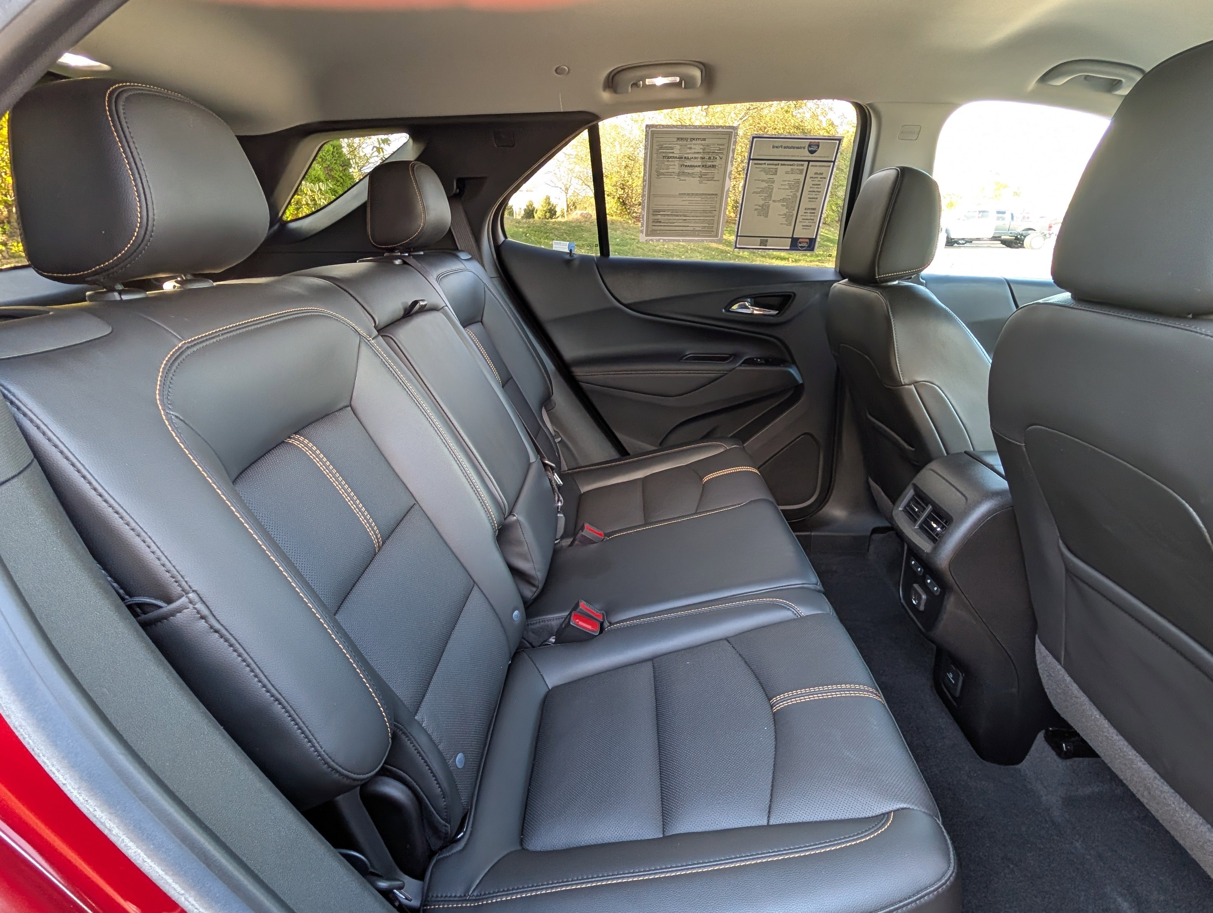 Used 2022 Chevrolet Equinox Premier image 33