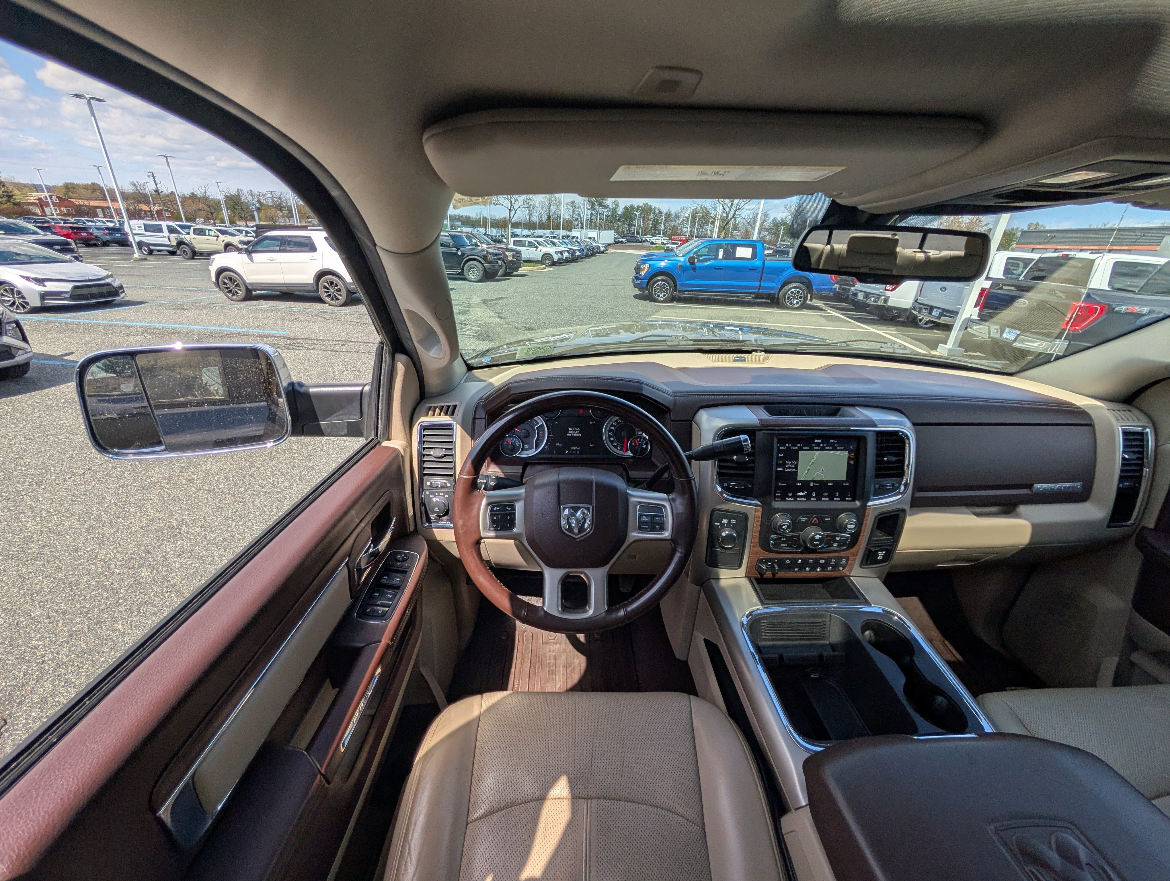 Used 2018 RAM 2500 Laramie w/ Off Road Package image 16