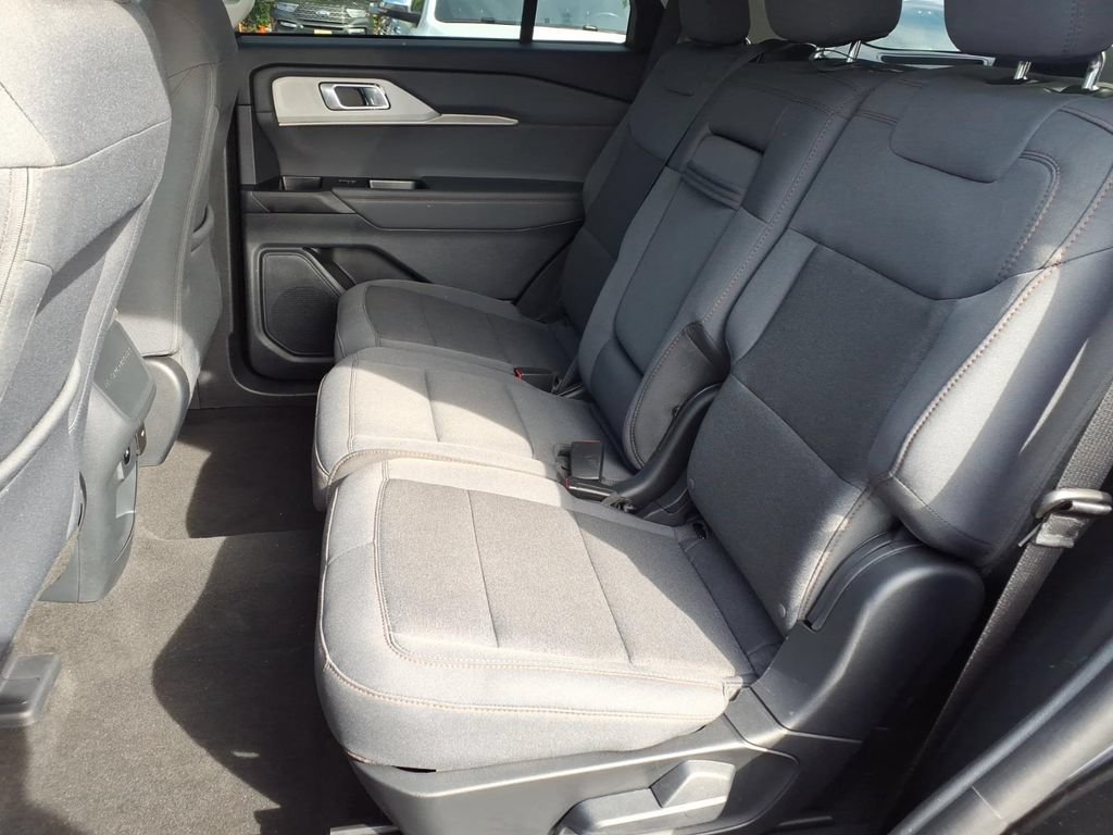 Certified 2026 Ford Explorer Active AWD/4WD image 18