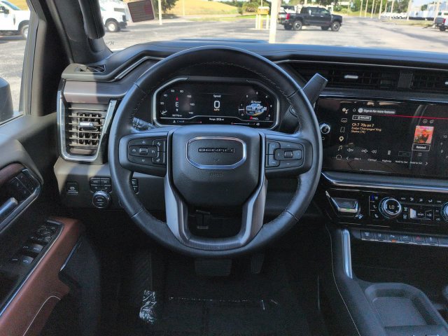 Used 2025 GMC Sierra 2500 Denali Ultimate AWD/4WD image 16