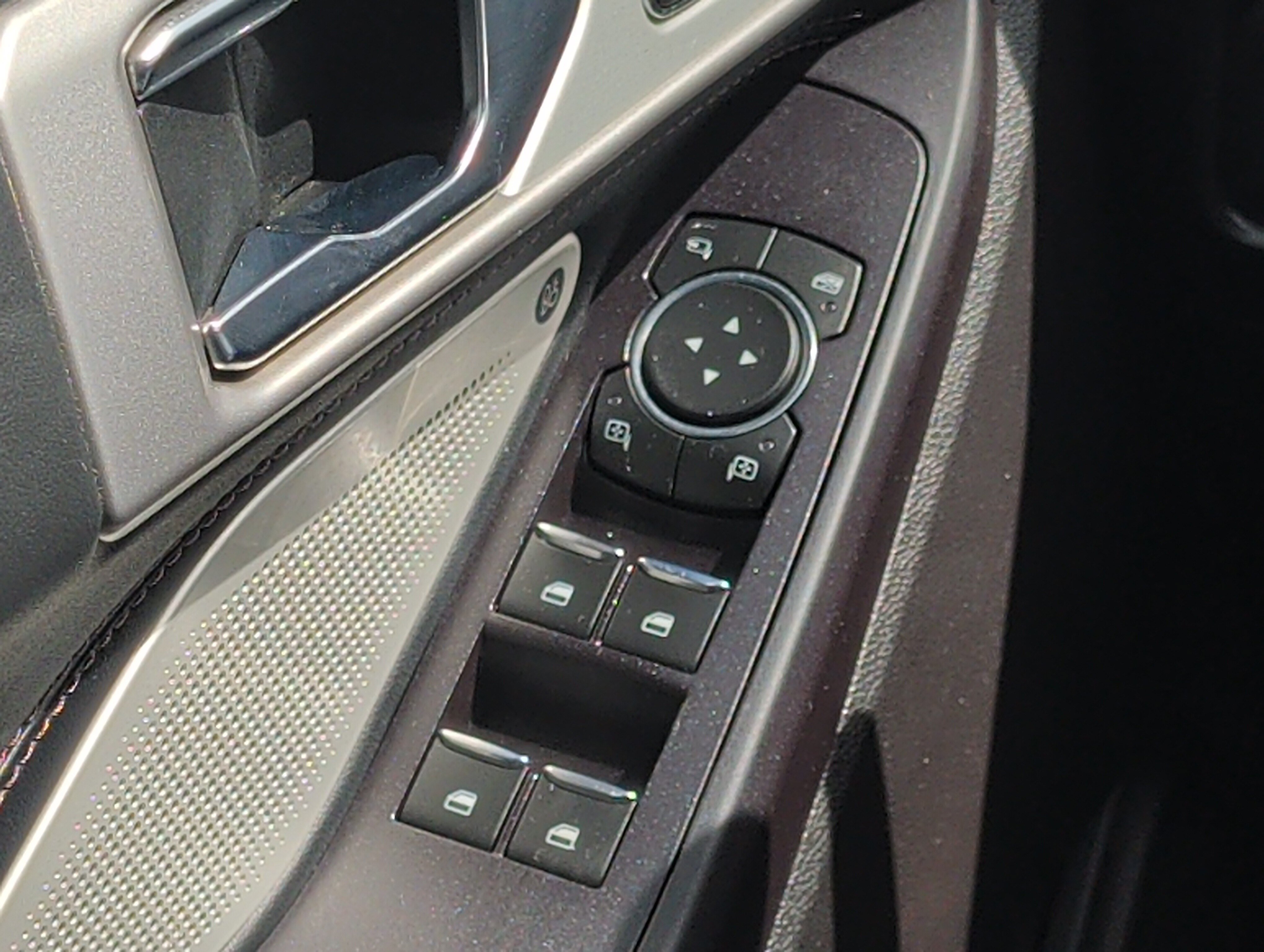Certified 2020 Ford Explorer Platinum w/ Premium Technology Package AWD/4WD image 21