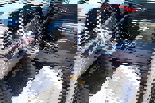 Used 2025 Chevrolet Traverse RS w/ LPO, Floor Liner Package image 9