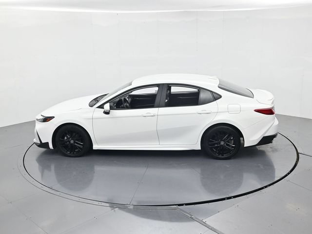 Used 2025 Toyota Camry SE FWD image 45