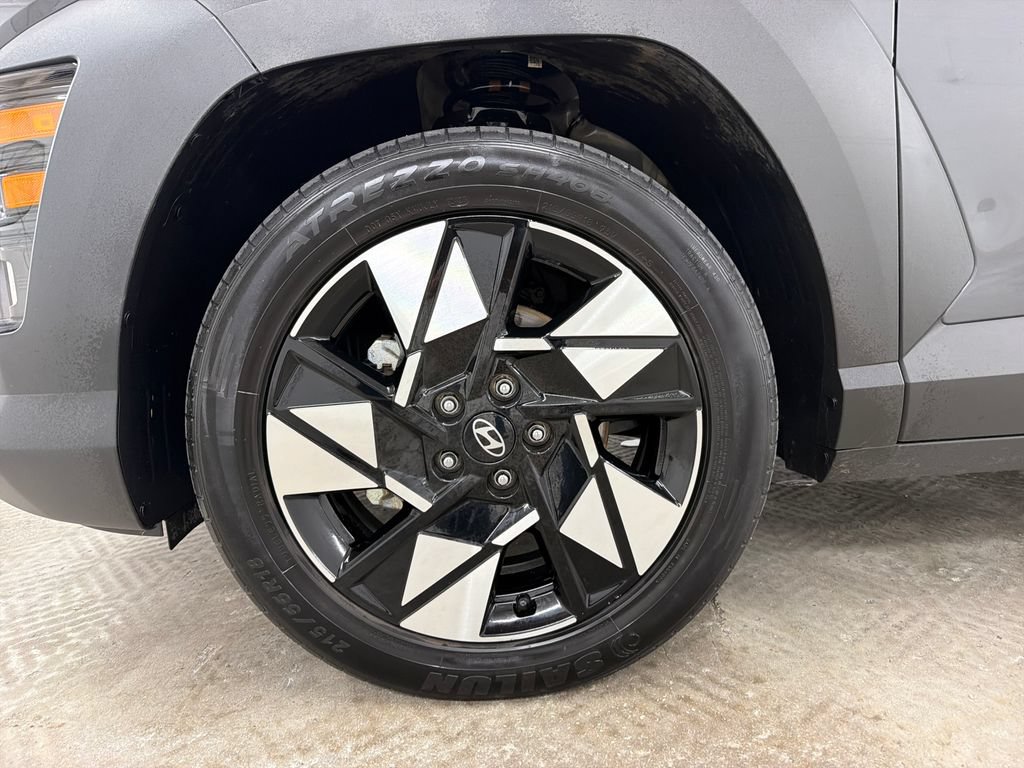 Used 2025 Hyundai Kona SEL FWD image 13