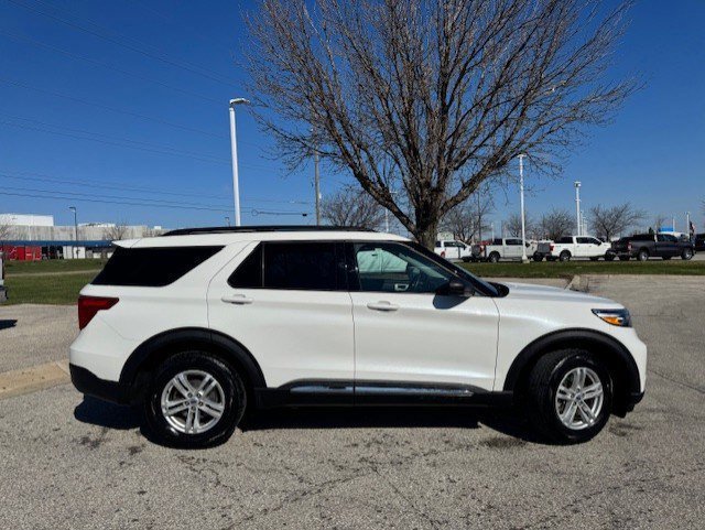 Certified 2023 Ford Explorer XLT w/ Equipment Group 202A image 6