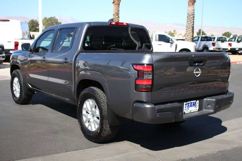Used 2022 Nissan Frontier SV w/ Technology Package AWD/4WD image 5