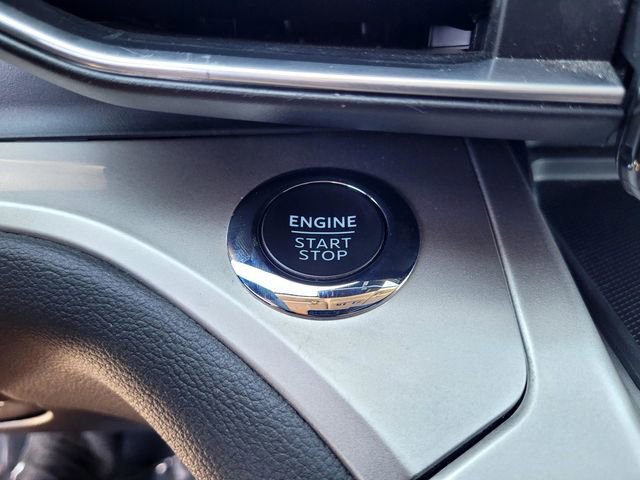 Certified 2022 Ford Explorer XLT w/ Equipment Group 202A image 18